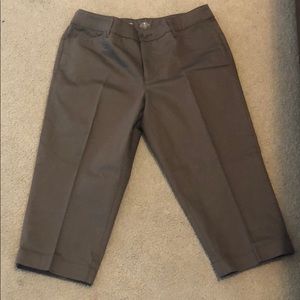 St Johns Women Capri